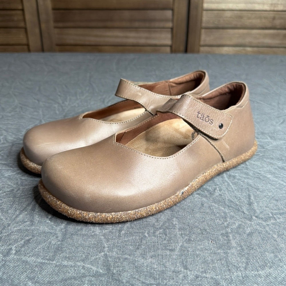 Taos Mary Jane Flats Womens 7-7.5 4768 Taupe Brown Leather Hook Loop Spain